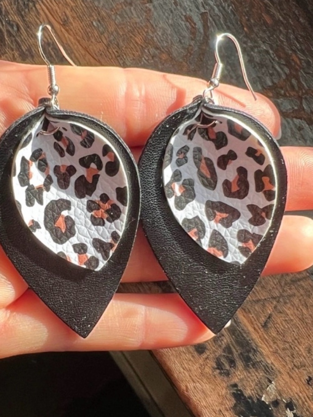 NWT Black & White Leopard Print Layered Teardrop Earrings - Picture 3 of 5